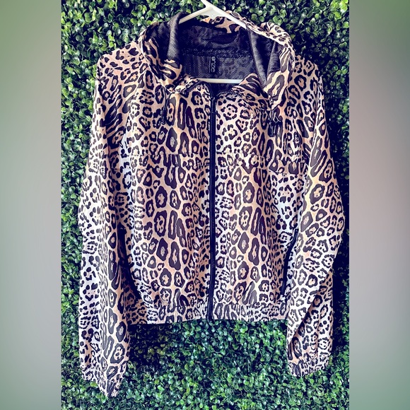 Leopard Long Sleeve Hooded Bomber Jacket w/ Pockets - Picture 1 of 6